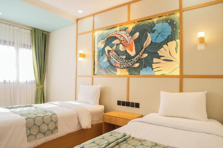 Room 10 of 50