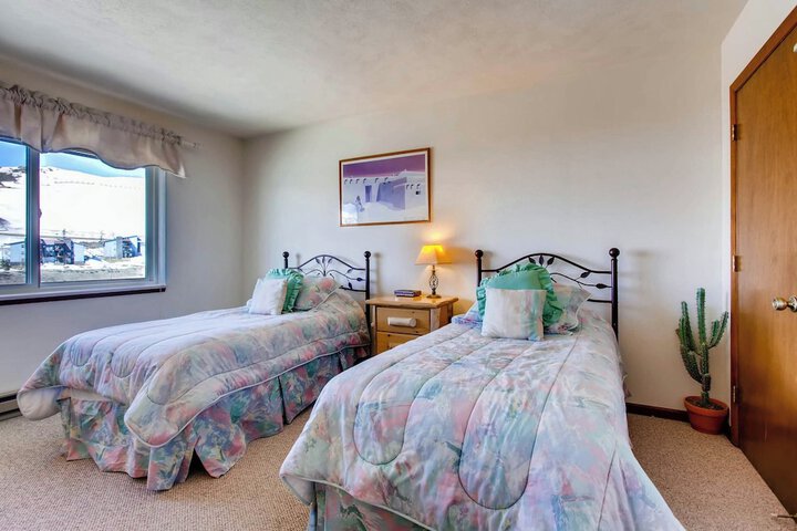 Room 47 of 229