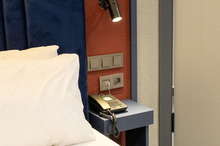 Room 10 of 49