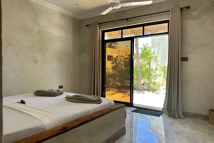 Room 17 of 48