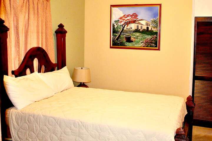Room 2 of 40