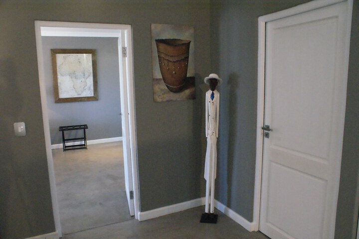 Room 14 of 344