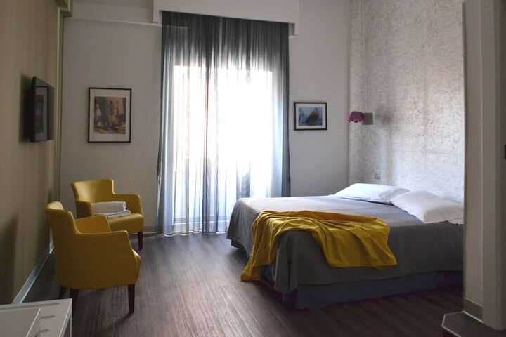 Room 12 of 34