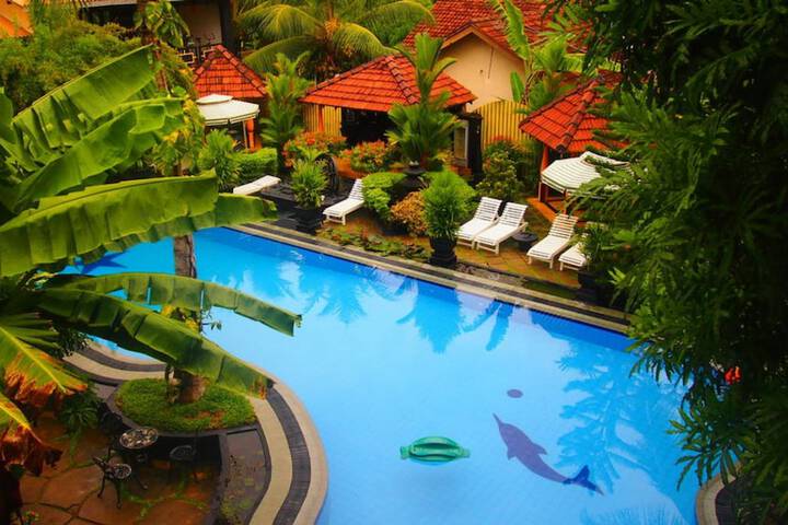 Pool 45 of 52