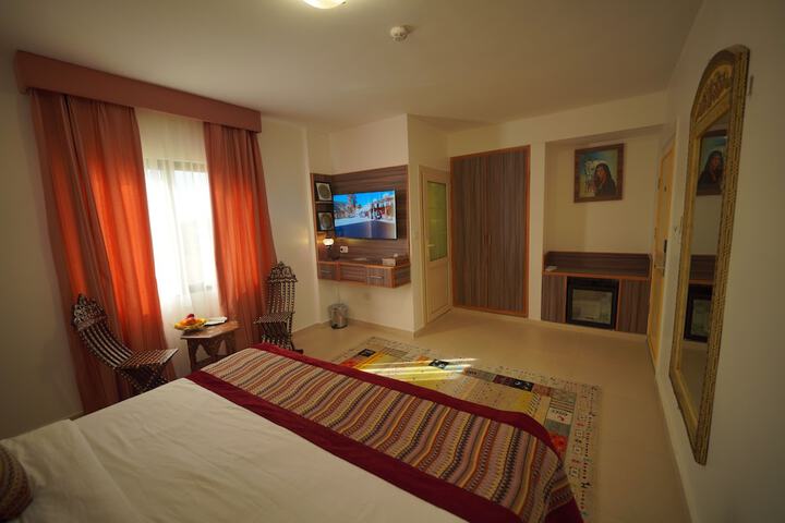 Room 12 of 61