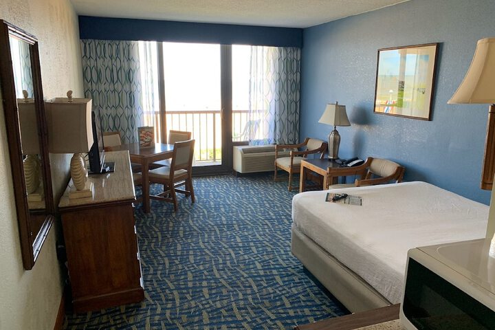 Room 5 of 37