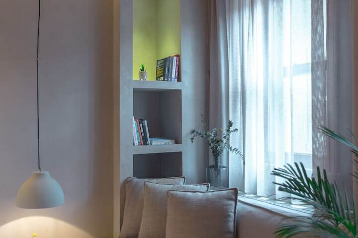 Room 16 of 36