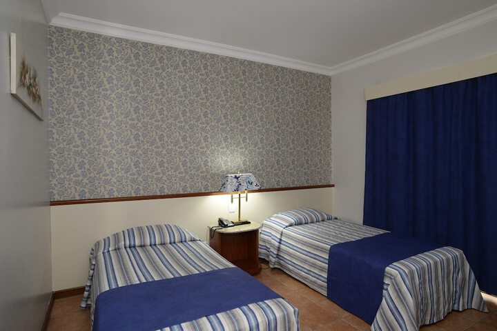 Room 5 of 24