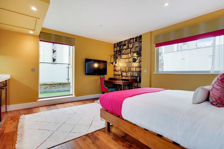 Room 26 of 58