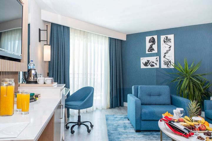 Room 53 of 254