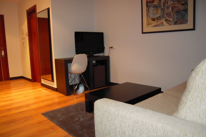 Room 13 of 47