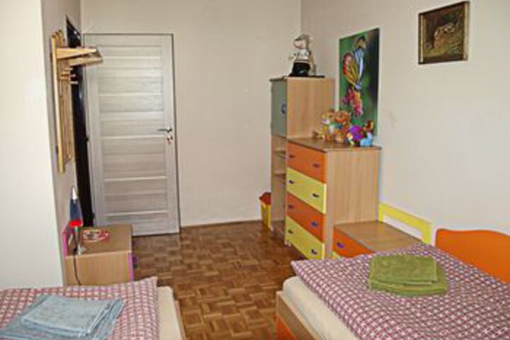 Room 7 of 34