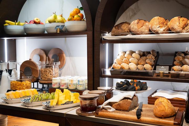Breakfast/Coffee Service 78 of 116