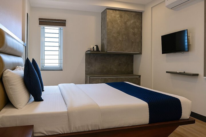 Room 13 of 25