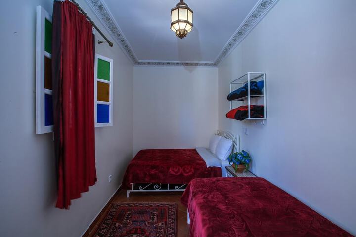 Room 10 of 17