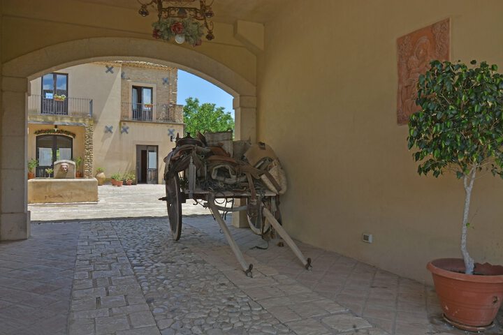Hotel 84 of 94