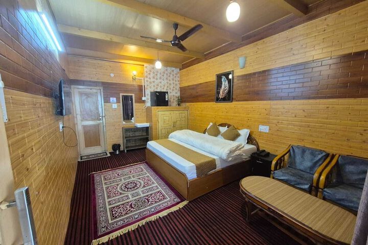 Room 7 of 67