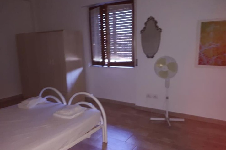 Room 11 of 13