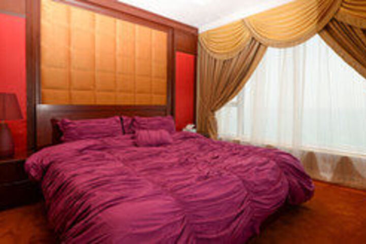 Room 18 of 38
