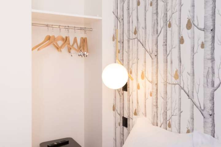 Room 47 of 133
