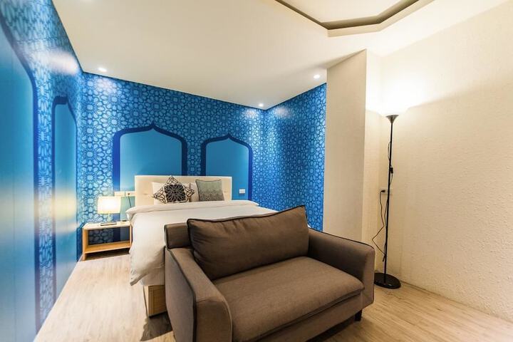 Room 27 of 56