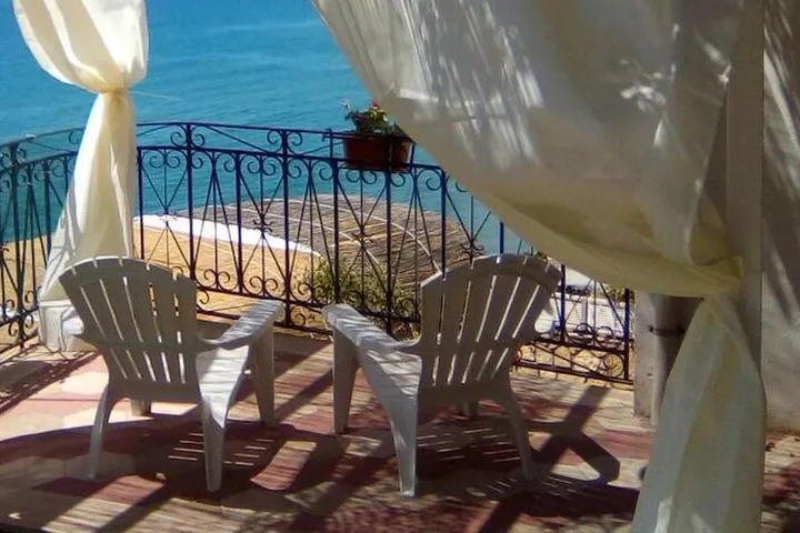 Terrace/Patio 6 of 14