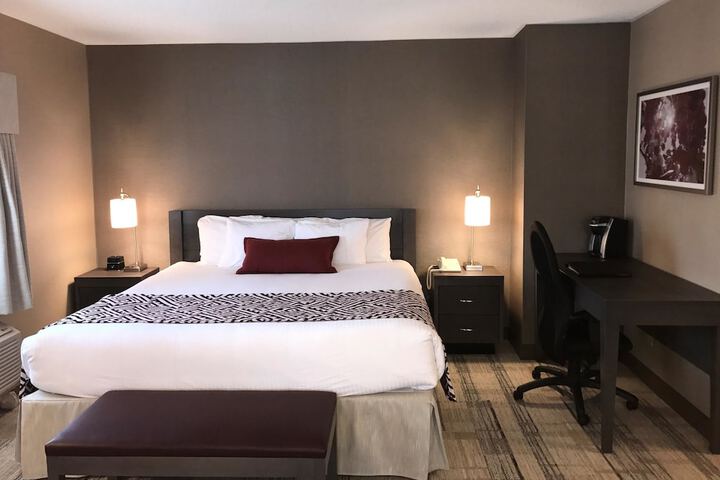 Room 9 of 51