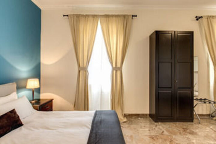 Room 14 of 34