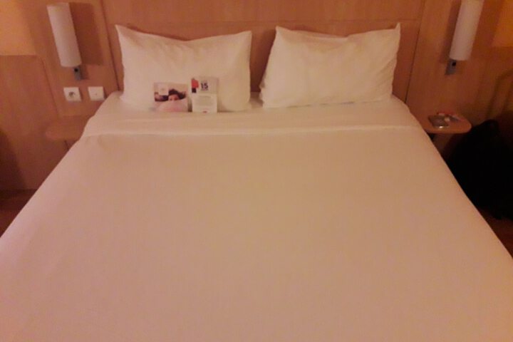 Room 4 of 64