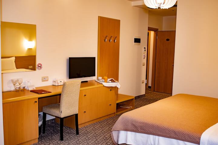 Room 17 of 71