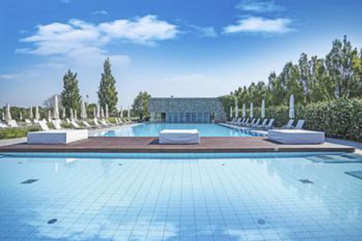 Pool 37 of 43