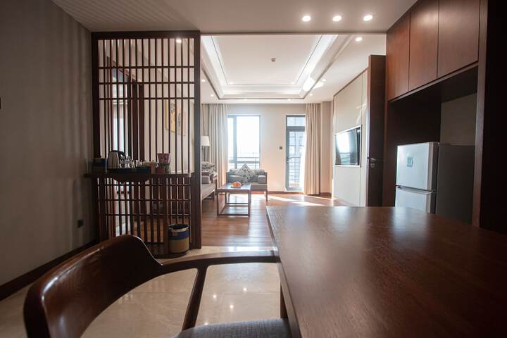 Room 4 of 13