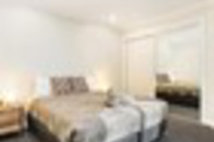 Room 14 of 75