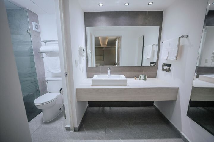 Clean Restrooms