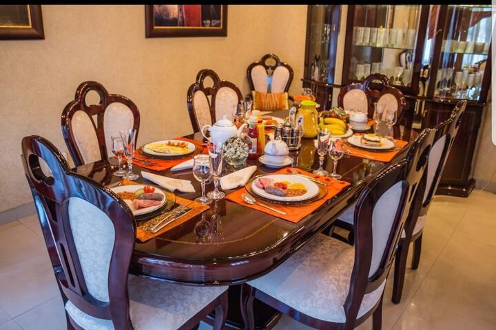 Room 17 of 28