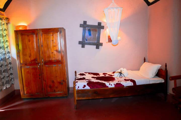 Room 4 of 45