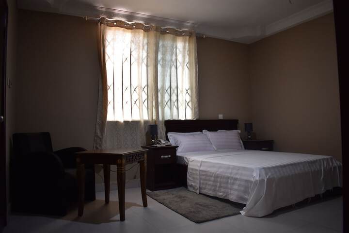 Room 7 of 30