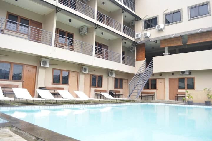 Hotel with Pool
