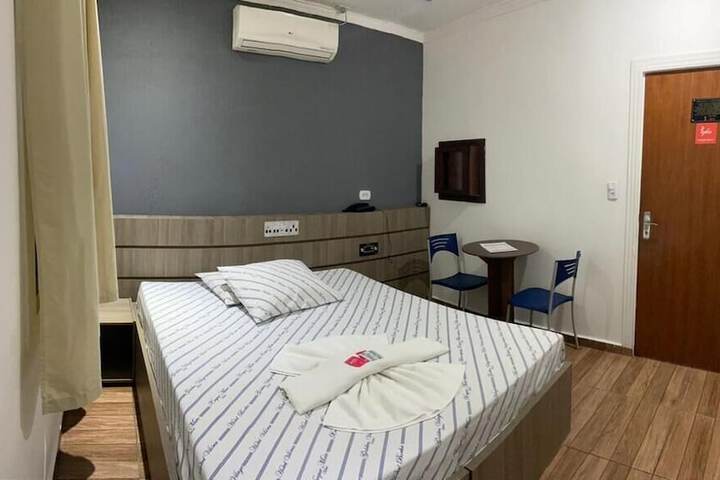 Room 10 of 21