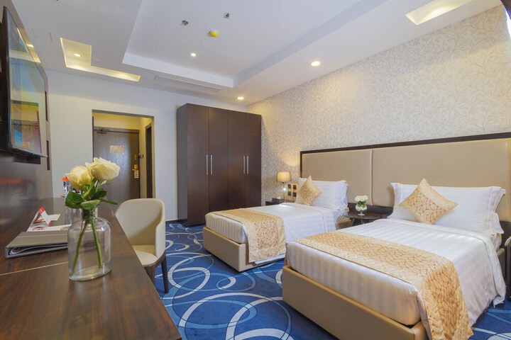 Room 7 of 43