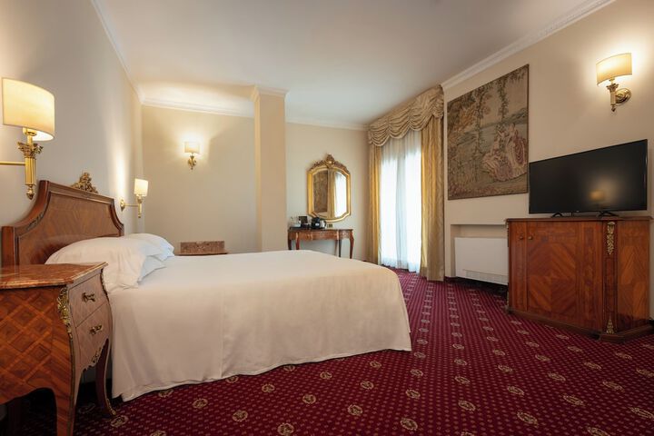 Room 44 of 89