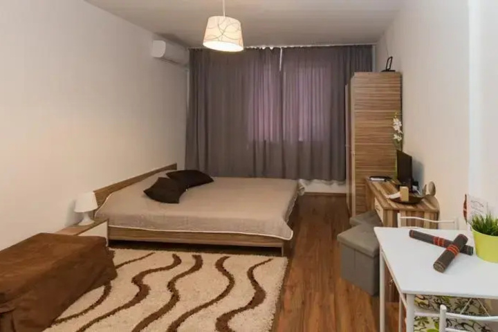Room 2 of 12
