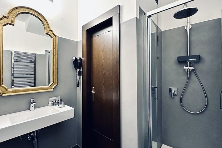 Room 41 of 73