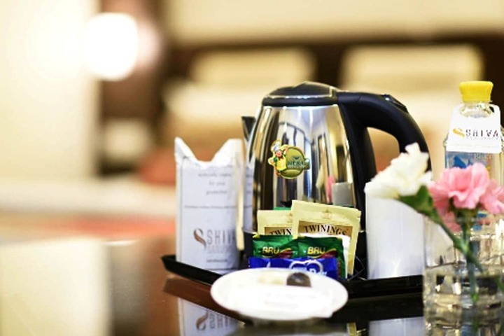 Breakfast/Coffee Service 12 of 25