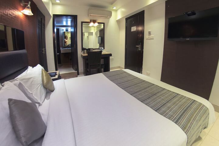 Room 18 of 40