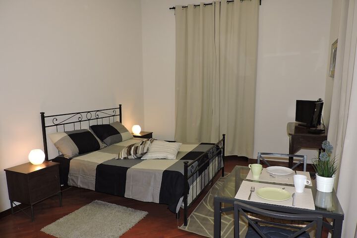 Room 3 of 16