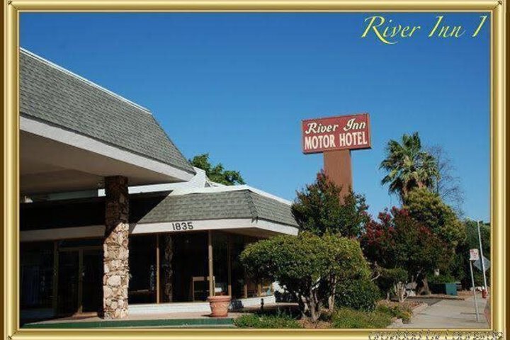 BUDGETEL RIVER INN
