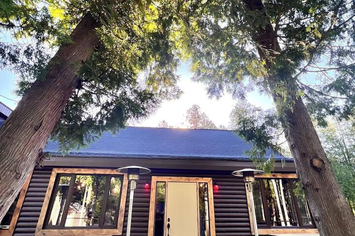 Red Bay Lodge in South Bruce Peninsula, ON
