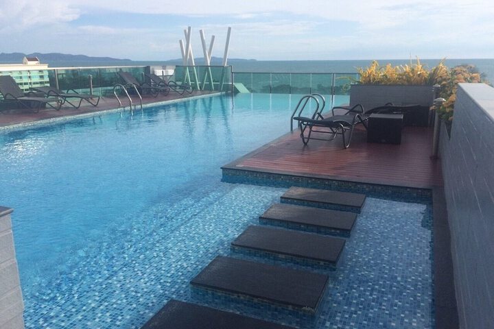 Hotel with Pool