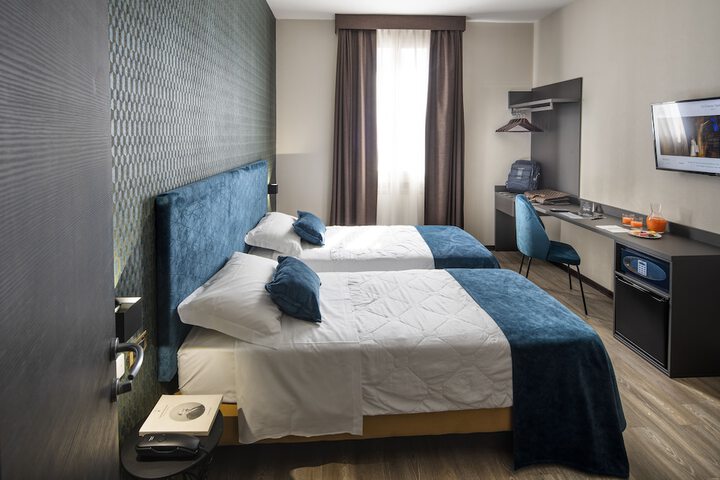 Room 11 of 52